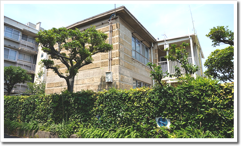 突起した部分は建て増し分 突起した部分は建て増し分